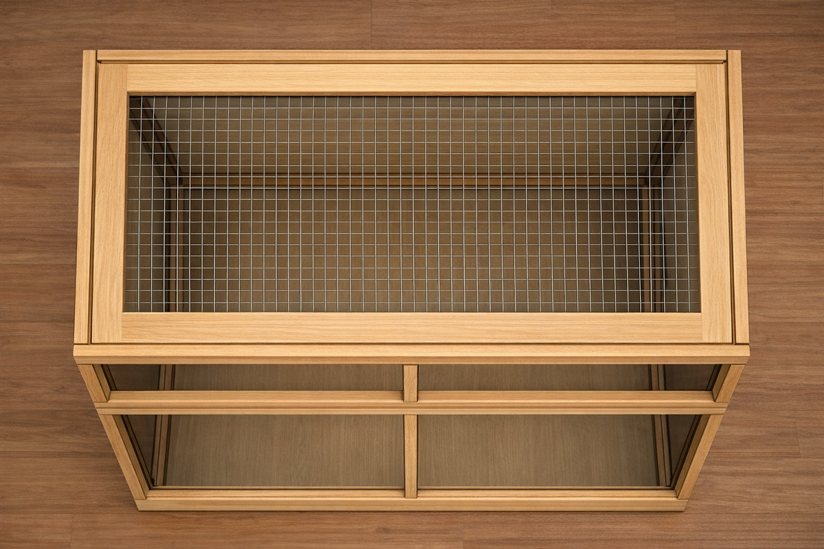 Natural Wood Hamster Habitat with Plexiglass